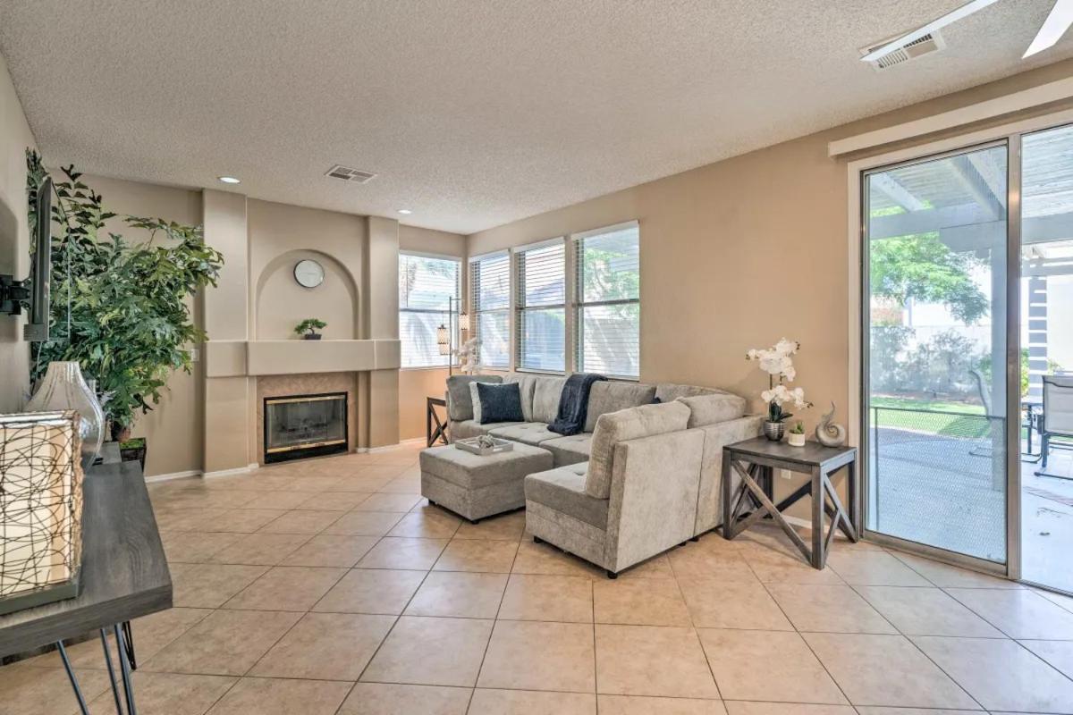 Vila A Beautiful House With Hot Tub, Grill & Games! Las Vegas Exteriér fotografie